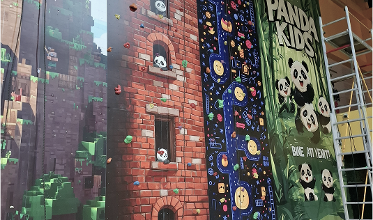 Parcuri de distracții
și săli de escaladă